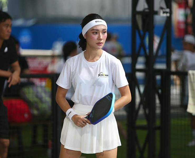Ngọc Duyên chơi Pickleball
