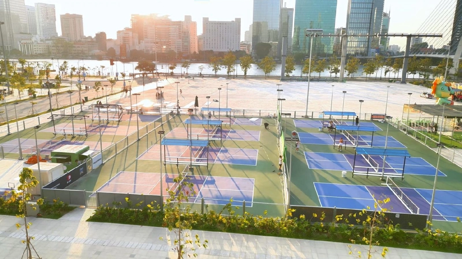 Ảnh minh họa view Sài Gòn tại Pickleball D-Joy