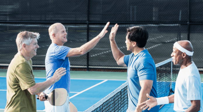 Người cao tuổi và Pickleball: Bí quyết sống năng động ở tuổi 60+
