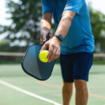 Cú giao bóng “bắn thẳng đầu” và những tranh cãi luật trong Pickleball