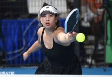 Nữ VĐV xinh đẹp Phan Nhung vỡ oà cảm xúc khi vô địch giải pickleball