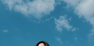 Visual trắng phát sáng chói mắt của hotgirl Nhật Lê trên sân Pickleball